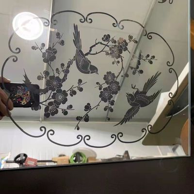Máquina de corte para tabla de grabado de vidrio Arte y opciones de personalización