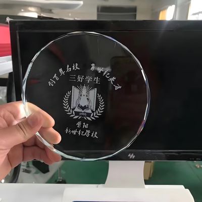 Máquina de grabado con láser UV para fuente de luz fría de vidrio de plástico de código de fecha